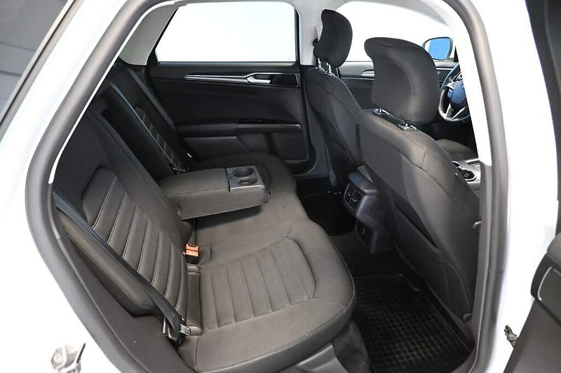 Ford Mondeo (2021) 2.0 LED SONY ACC Tažné Kamera - fotka 9 z 35