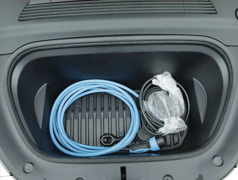 Tesla Model Y (2022) RWD LFP 60kWh, SoH 94% - fotka 19 z 19