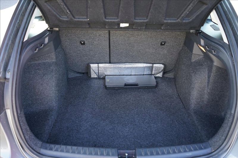 Seat Ibiza (2014) TSI 77 kW Reference - fotka 7 z 25