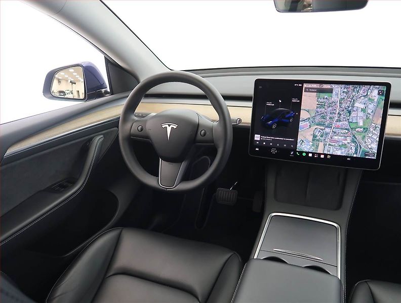 Tesla Model Y (2023) Long Range AWD 79kWh, SoH 93% - fotka 7 z 33