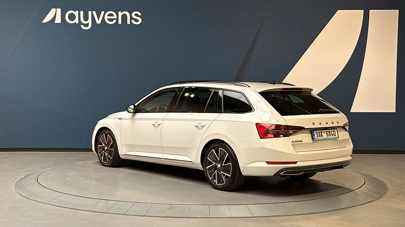Škoda Superb 2.0 TDI 110kW SportLine Combi - fotka 3 z 14