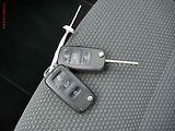 Volkswagen Golf (2010) 1.6TDi, Klima - náhled 13