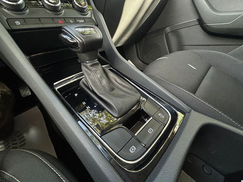 Škoda Karoq 2.0TDi-DSG/2023/ČR.DPH.1MAJ-ZÁ - fotka 39 z 47