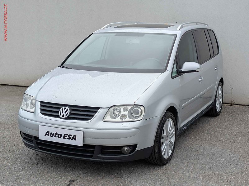 Volkswagen Touran (2006) 2.0TDi, DSG - fotka 3 z 13