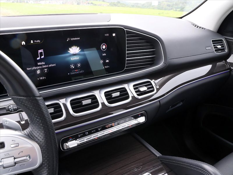 Mercedes-Benz GLS 2,9 400d 4MATIC AMG CZ DPH - fotka 33 z 49