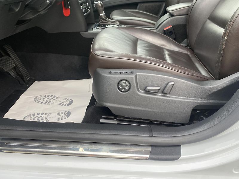Škoda Superb 2.0TDi 4x4 170PS DSG L+K COMBI - fotka 142 z 158