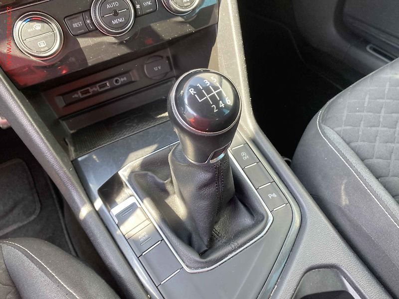 Volkswagen Tiguan (2019) 1.5TSi, Join, navi - fotka 16 z 18