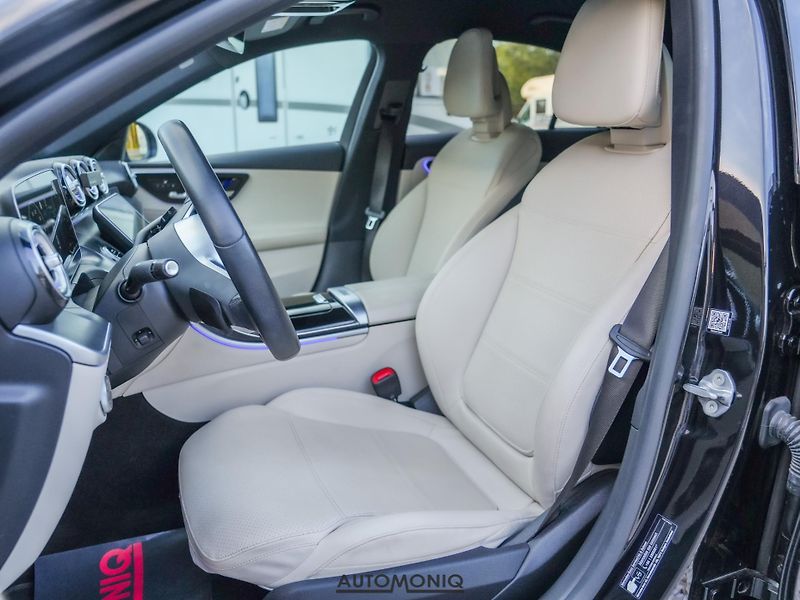 Mercedes-Benz Třídy C (2023) C 300 E Digital Light, Keyless - fotka 3 z 22