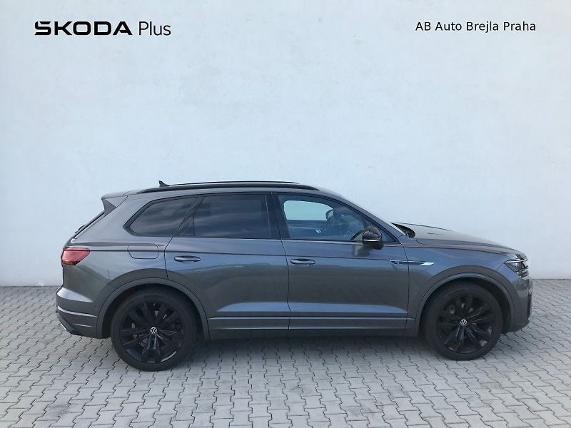 Volkswagen Touareg (2021) R-LINE V6 3,0 TDI 4MOT 8TT - fotka 8 z 30