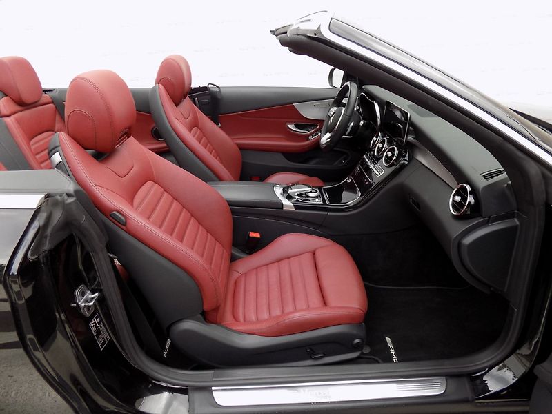 Mercedes-Benz Třídy C (2021) 400/AMG-Line/4-M/Full-Led/ - fotka 19 z 44