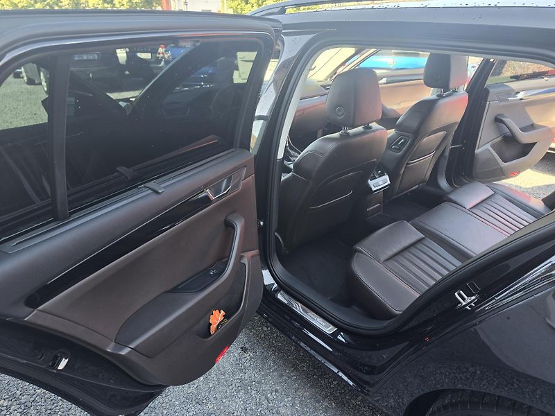 Škoda Superb 2.0 TDI L&Klement  4x4 - fotka 10 z 23