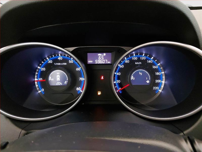 Hyundai ix35 (2014) 1.6 GDI, Serv.kniha, Kůže - fotka 11 z 17