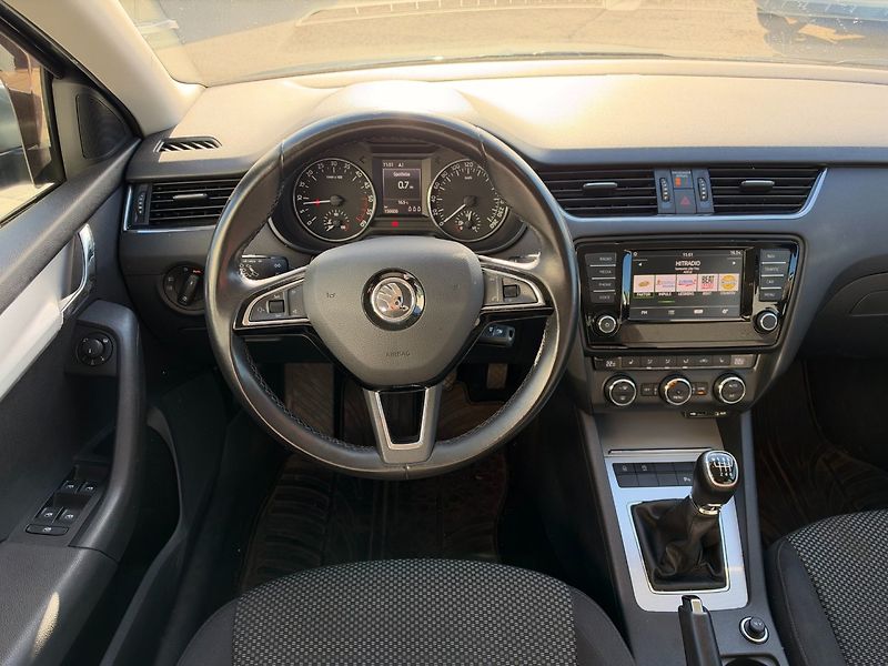 Škoda Octavia (2016) 1.6 TDI 81kW - fotka 14 z 35