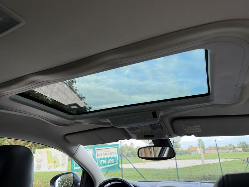 Mazda 6 2.5 125 kW Dynamic 173000 km - fotka 25 z 27