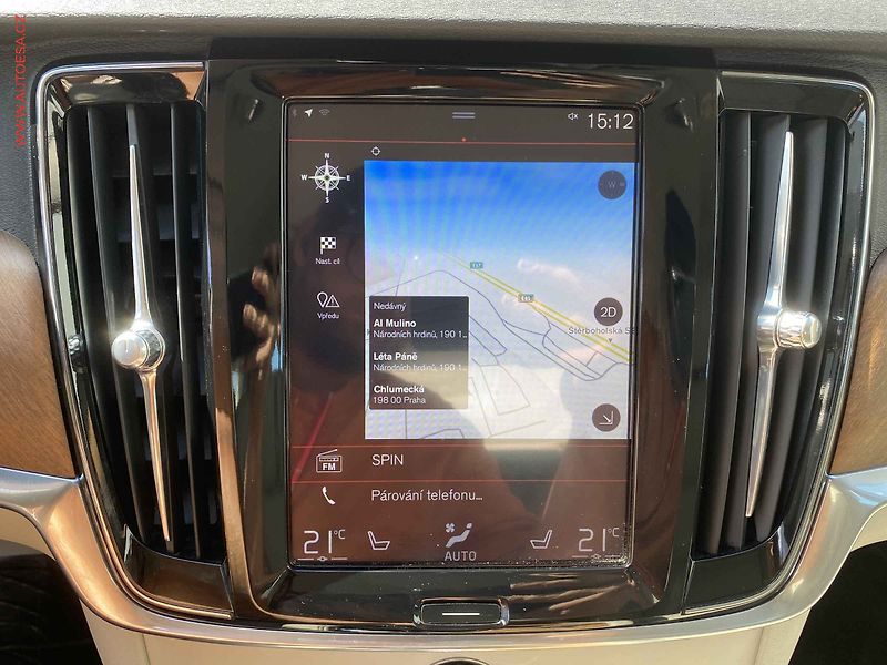 Volvo S90 (2017) 2.0 D5 AWD, 2.maj,ČR - fotka 17 z 20