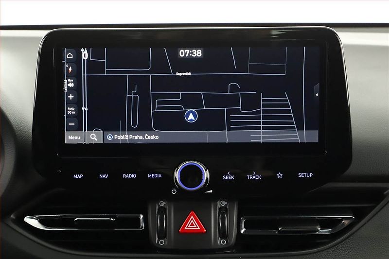 Hyundai i30 (2025) 1.5 T-GDI MHEV 48V, N-LINE - fotka 14 z 16