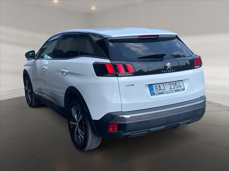 Peugeot 3008 1,5 bHDi 130 Allure - fotka 4 z 11