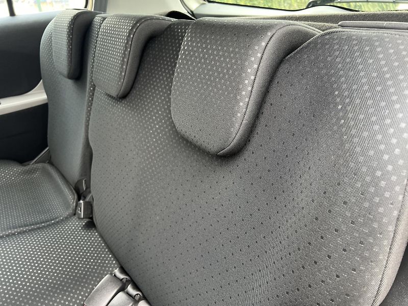 Toyota Yaris 1.3VVT-i 74kw KLIMA PŮVOD ČR  - fotka 22 z 38