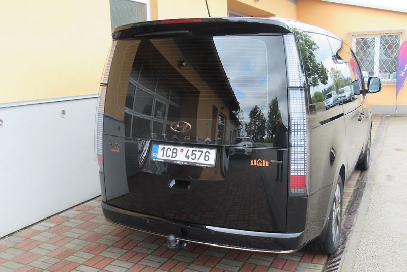 Hyundai Staria 2.2 CRDi 4x4 TAŽNÉ PANORAMA  - fotka 10 z 47