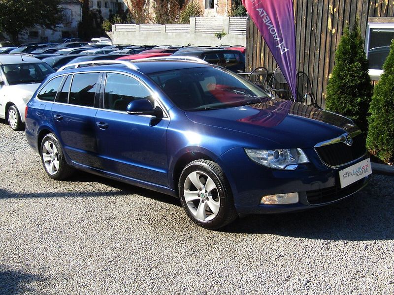 Škoda Superb (2011) 2.0 TDI CR 103kW - fotka 7 z 42