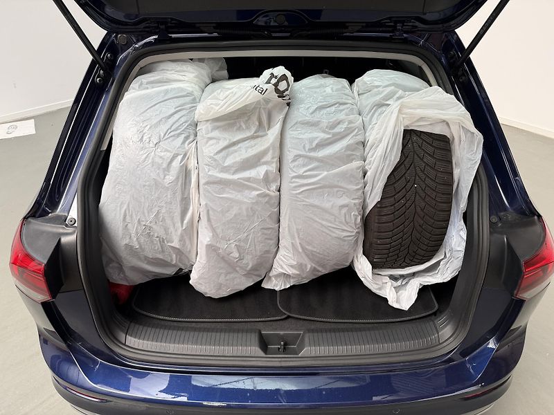 Volkswagen Golf 1.5 TSI EVO 110kW mHEV Style D - fotka 13 z 13