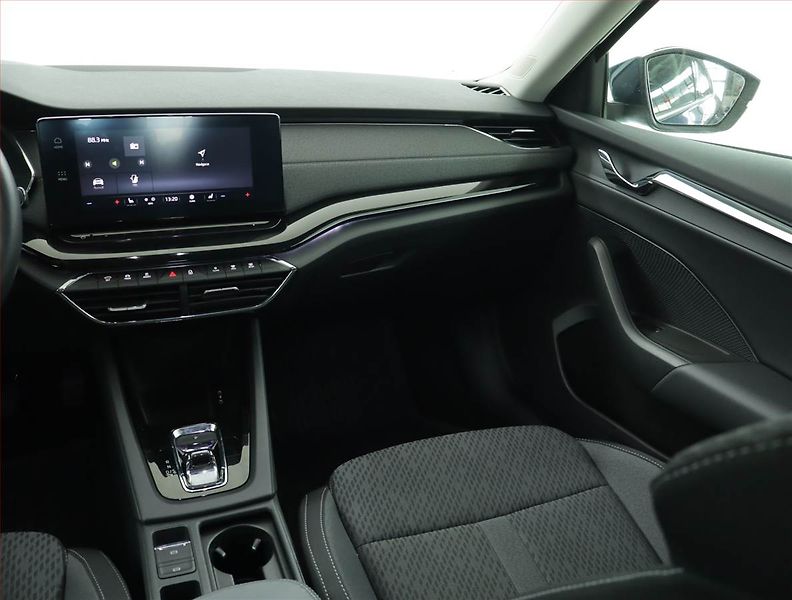 Škoda Octavia (2023) 2.0 TDI - fotka 8 z 16