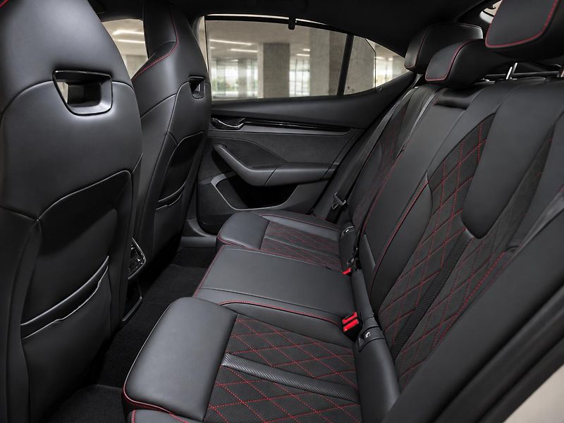 Škoda Octavia (2022) RS 2.0 TFSI 180 KW - fotka 12 z 17