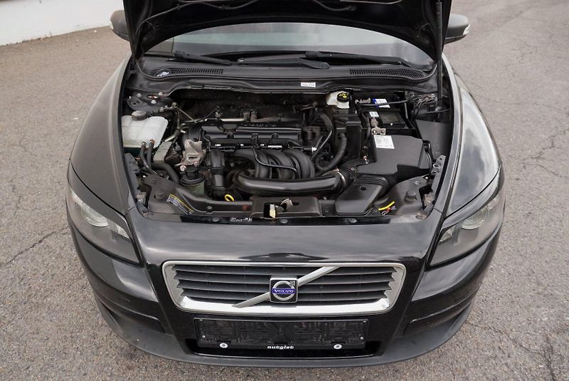 Volvo C30 1.6 16V Kinetic - fotka 36 z 36