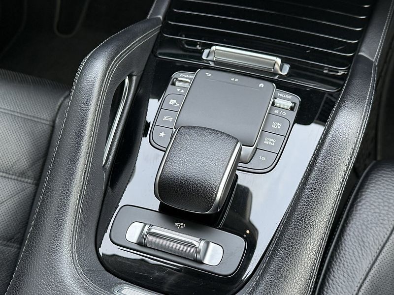 Mercedes-Benz GLE (2020) 350 d 4MATIC SUV - fotka 18 z 44