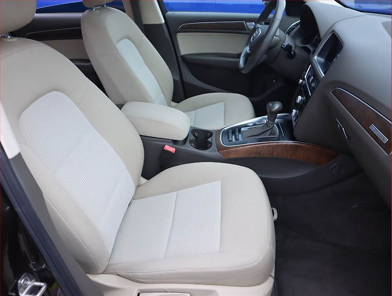 Audi Q5 (2012) design 2.0 TDI, 4X4, Automat - fotka 9 z 19