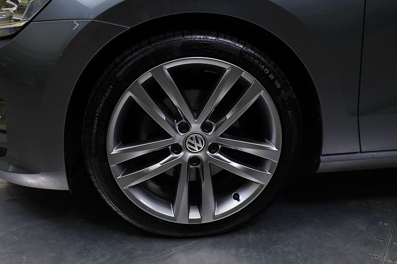 Volkswagen Golf - fotka 10 z 25