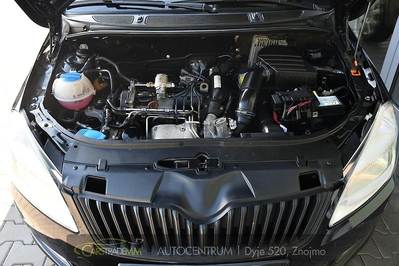 Škoda Fabia 1.2TSi 2xPNEU - fotka 42 z 45