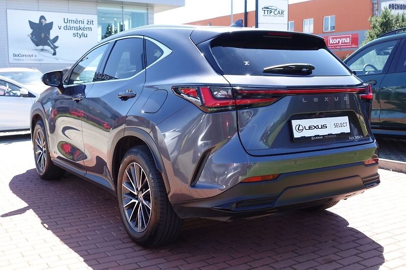 Lexus NX 350h NX350h Executive 4x4 - fotka 7 z 32