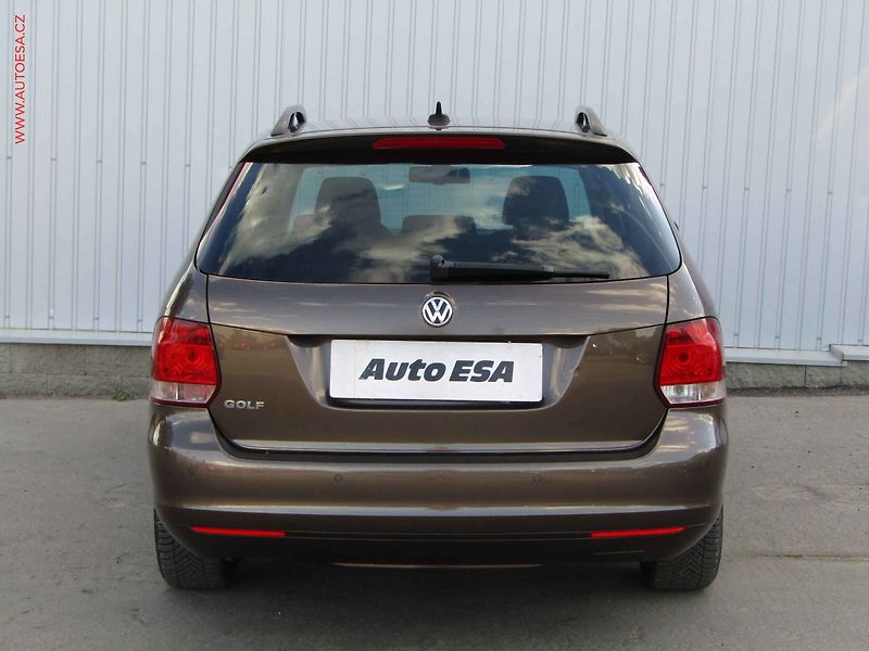 Volkswagen Golf (2012) 1.2 TSi, Match, park. čidla - fotka 5 z 16