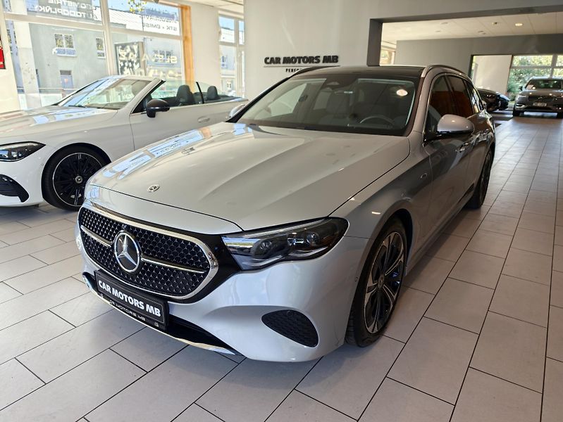 Mercedes-Benz Třídy E E300 de T 4M Avantgarde Adv+ - fotka 2 z 34