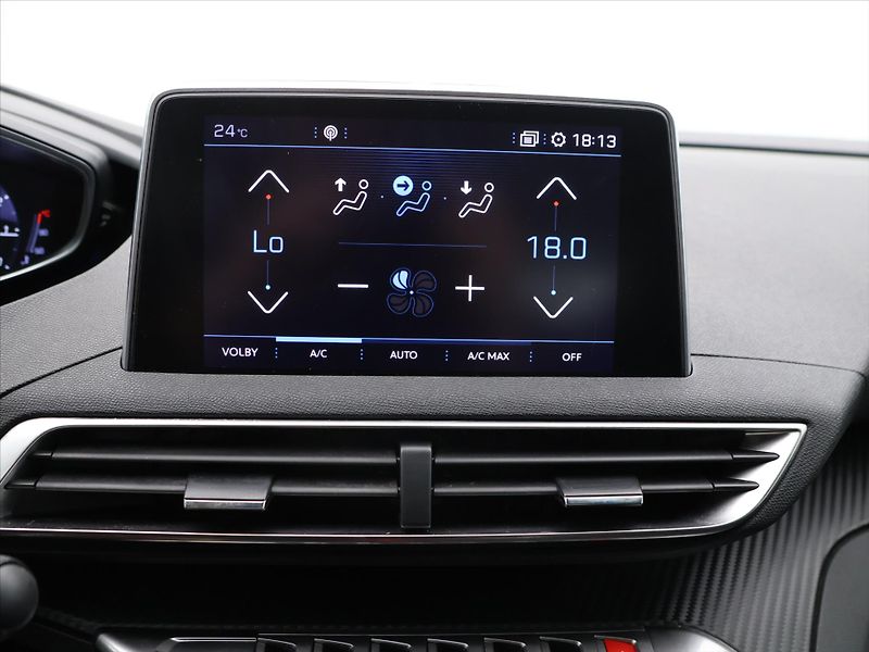 Peugeot 3008 1.2 PureTech 96kW CZ DPH - fotka 17 z 28