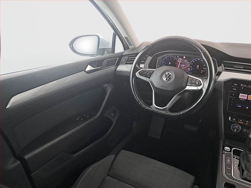 Volkswagen Passat (2020) 2.0 TDI, Automat, Navi - fotka 7 z 20