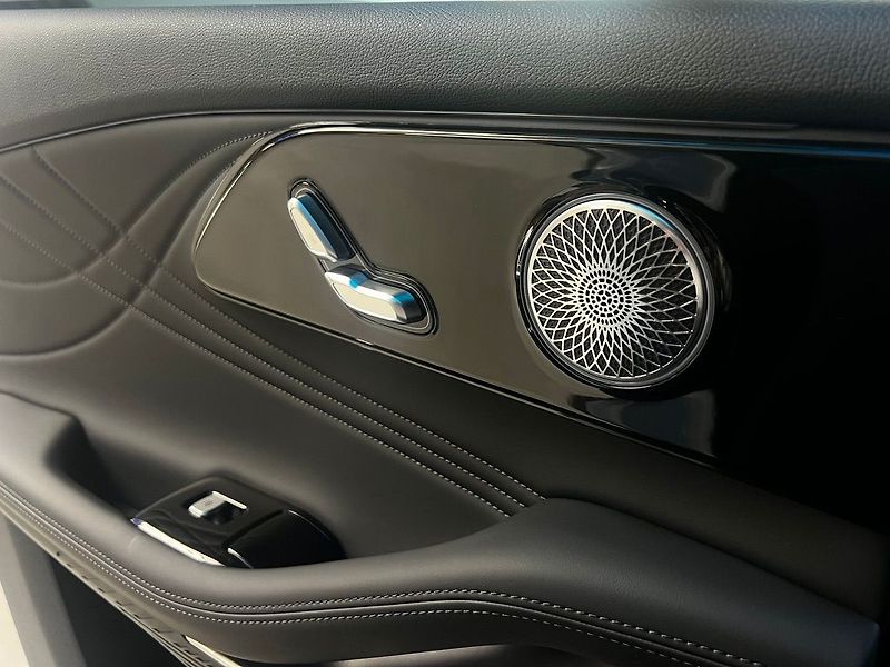 Omoda Ostatní 1,5 TGDI PHEV 3DHT AWD PREMIUM - fotka 12 z 16