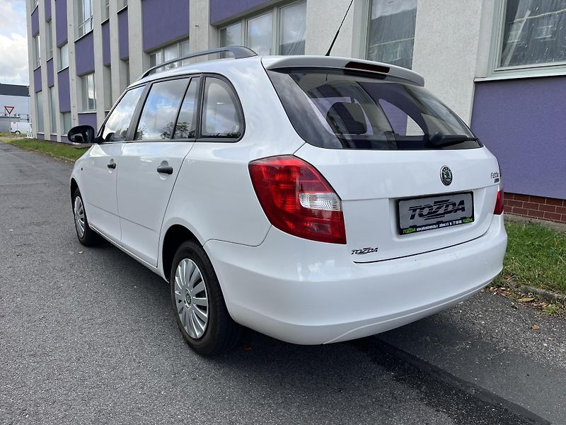 Škoda Fabia 1,2 HTP Combi Classic - fotka 3 z 26