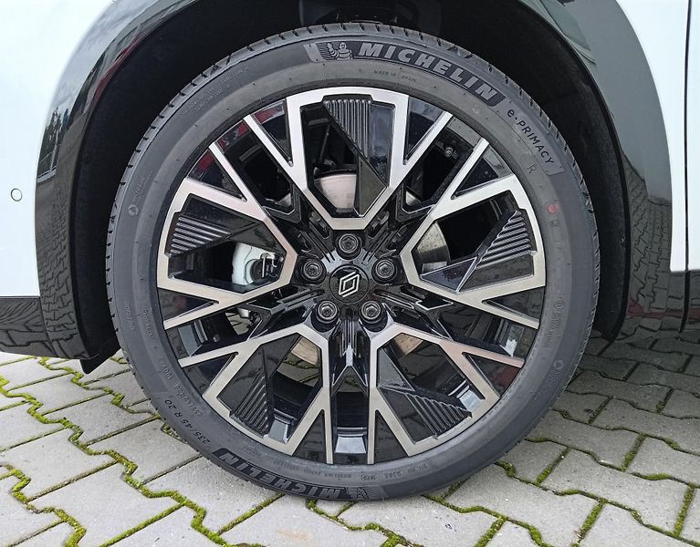 Renault Austral (2026) esprit ALPINE full hybrid 200 - fotka 7 z 28