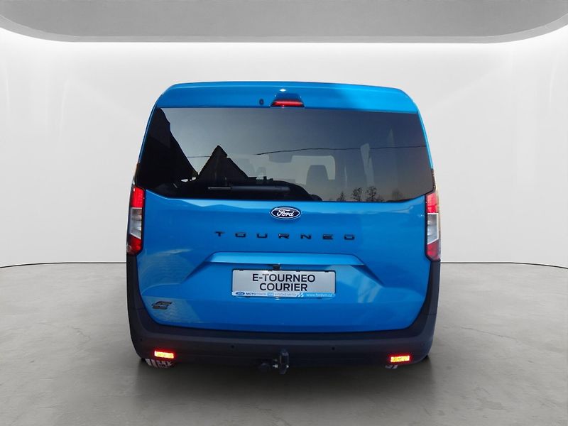 Ford Tourneo Courier (2025) Titanium 43kWh 100kW 136k EV - fotka 5 z 30