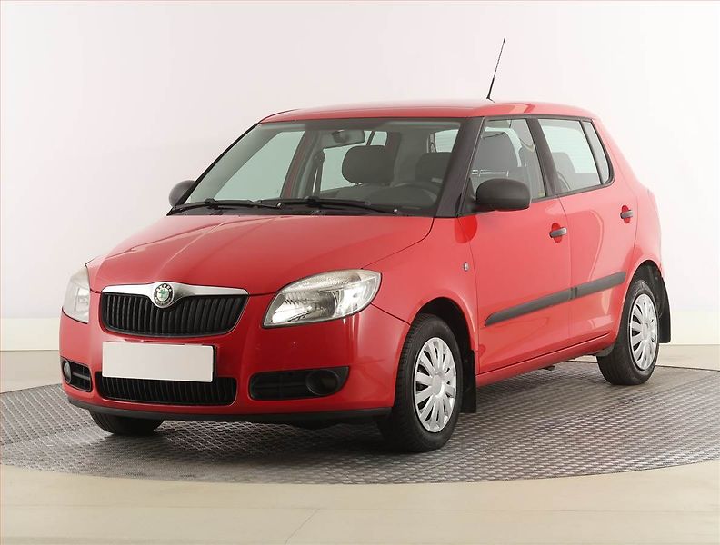 Škoda Fabia (2009) 1.2, po STK, slušný stav - fotka 2 z 13