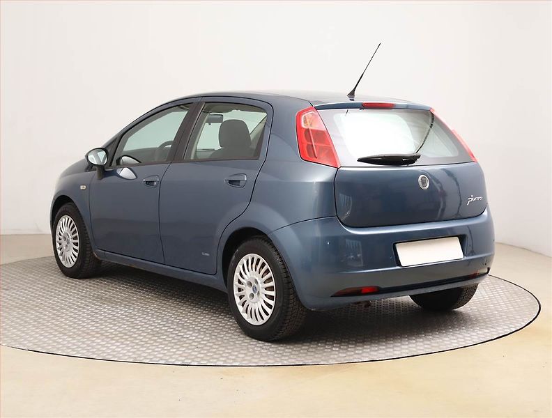 Fiat Punto (2007) 1.4, Automat, po STK - fotka 4 z 15