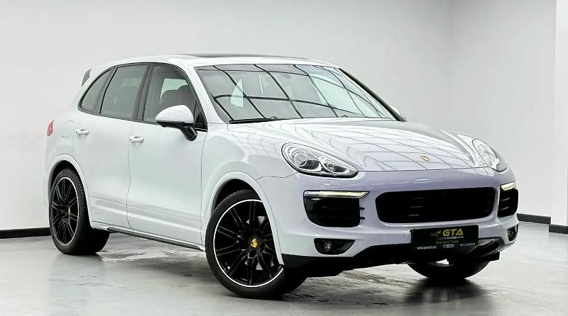 Porsche Cayenne (2016) Výkonná verze S - fotka 3 z 18
