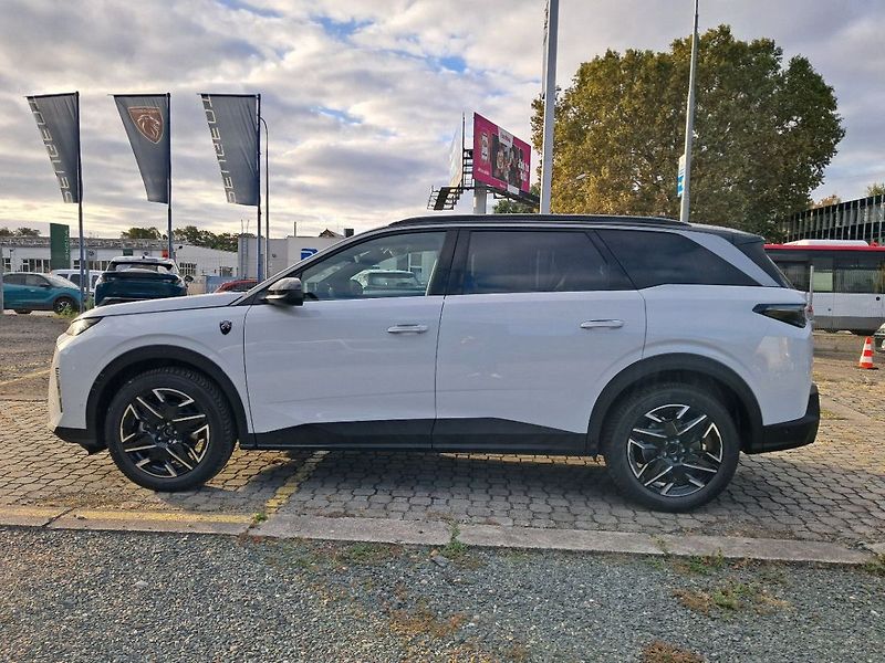 Peugeot 5008 GT Hybrid 136 e-DCS6 - fotka 8 z 10