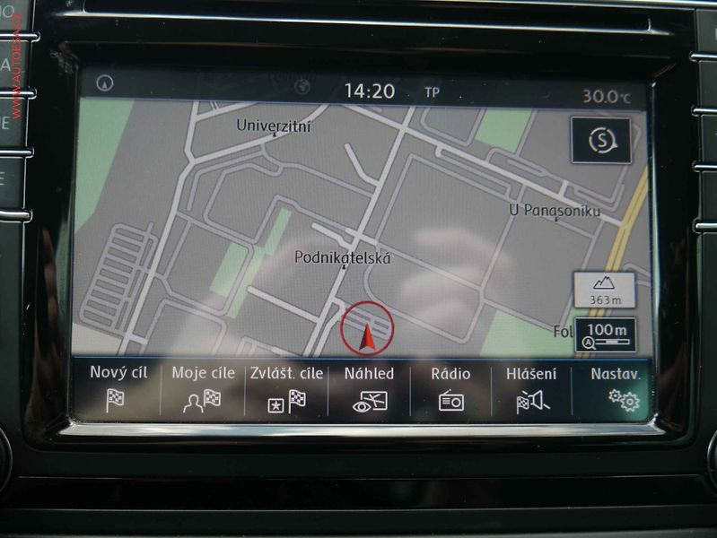 Volkswagen Sharan (2017) 2.0 TDi 4x4, 7míst, 2.maj,ČR - fotka 15 z 25