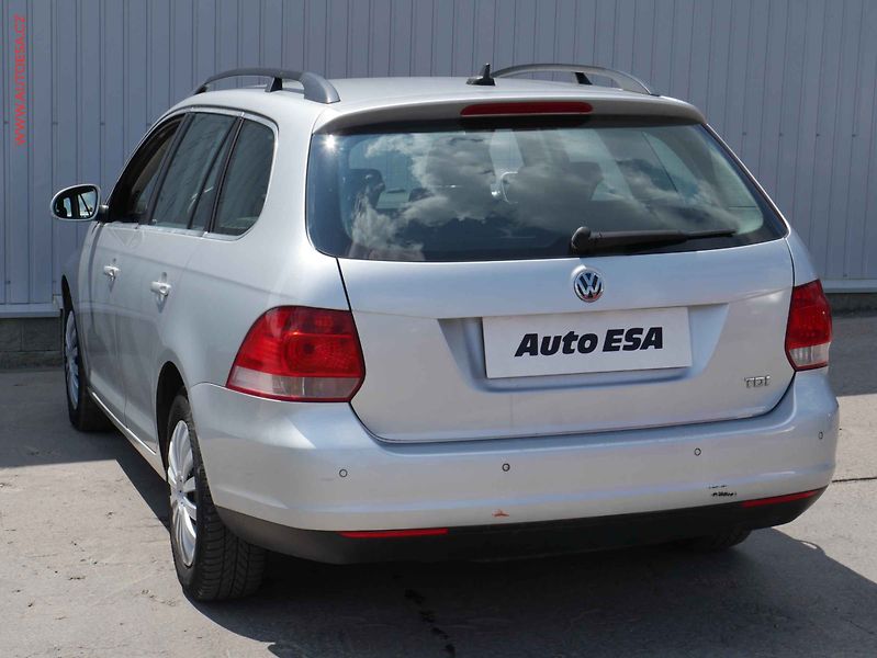 Volkswagen Golf (2009) 1.9 TDi, ČR, AC, výhřev sed - fotka 6 z 15