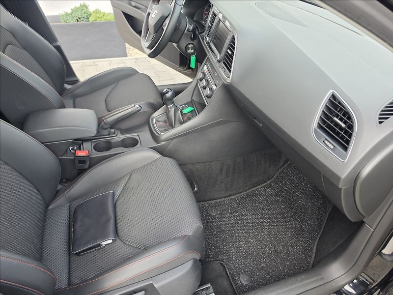 Seat Leon 1,4 TSi 110KW ST FR+ KŮŽE NAVI - fotka 30 z 46