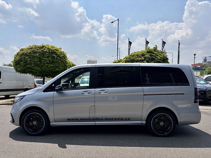 Mercedes-Benz Třídy V (2026) 300d EXCLUSIVE AMG 4M L - fotka 4 z 36