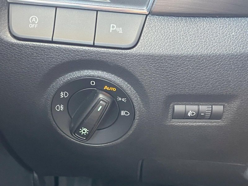 Škoda Fabia (2018) 1.0 TSI 70kW Style Plus combi - fotka 7 z 34
